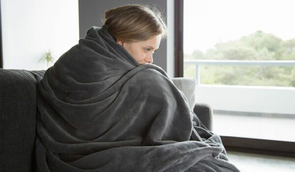لماذا يشعر بعض الناس بالبرد دون غيرهم؟