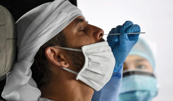 أبوظبي … إلزام مخالطي حالات كورونا بالتسجيل الذاتي في الحجر المنزلي