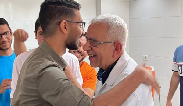 ممر شرفي لأستاذ بكلية الطب بجامعة مصرية قضى 50 عاماً في التدريس