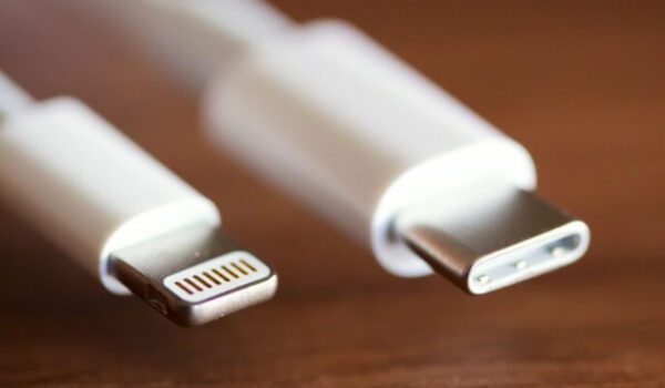 أبل تؤكد التزامها بالقرارات الأوروبية : USB-C سيتوفر في هواتف آيفون