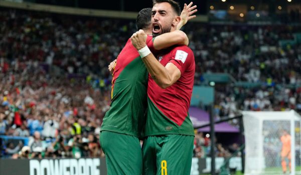 البرتغال تفوز على الأوروغواي 2-0 وتتأهل إلى الدور ثمن النهائي