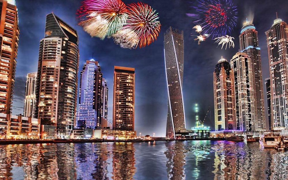 الامارات-احتفالات-راس-السنة الامارات-احتفالات-راس-السنة