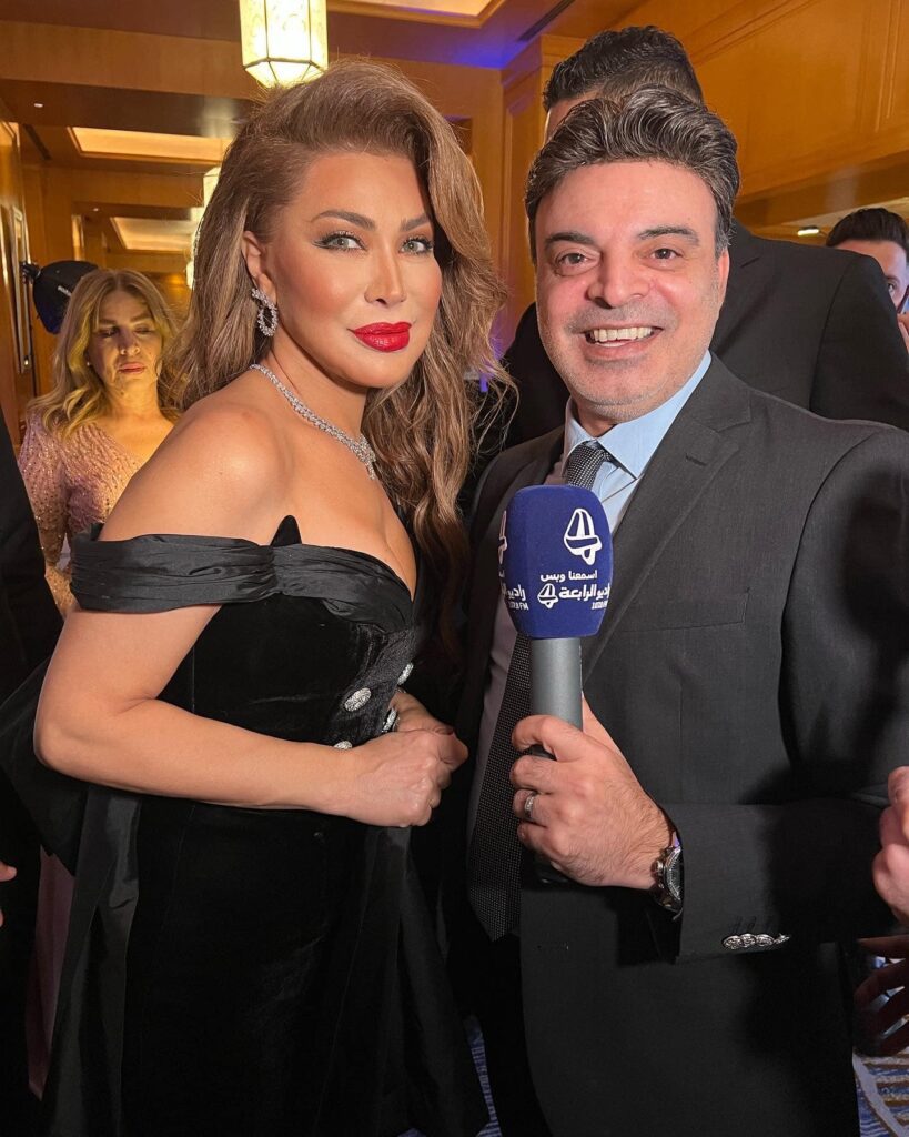 عمر مع النجمة الذهبية نوال الزغبي