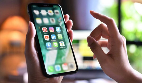 تطبيق جديد يكشف مستقبل التواصل الإجتماعي