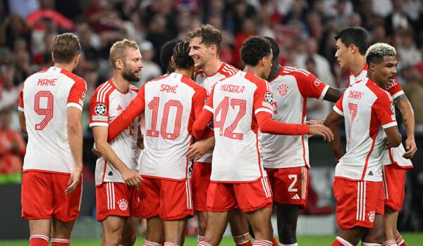 بايرن ميونخ يفوز على مانشستر يونايتد في مباراة مثيرة في دوري أبطال أوروبا