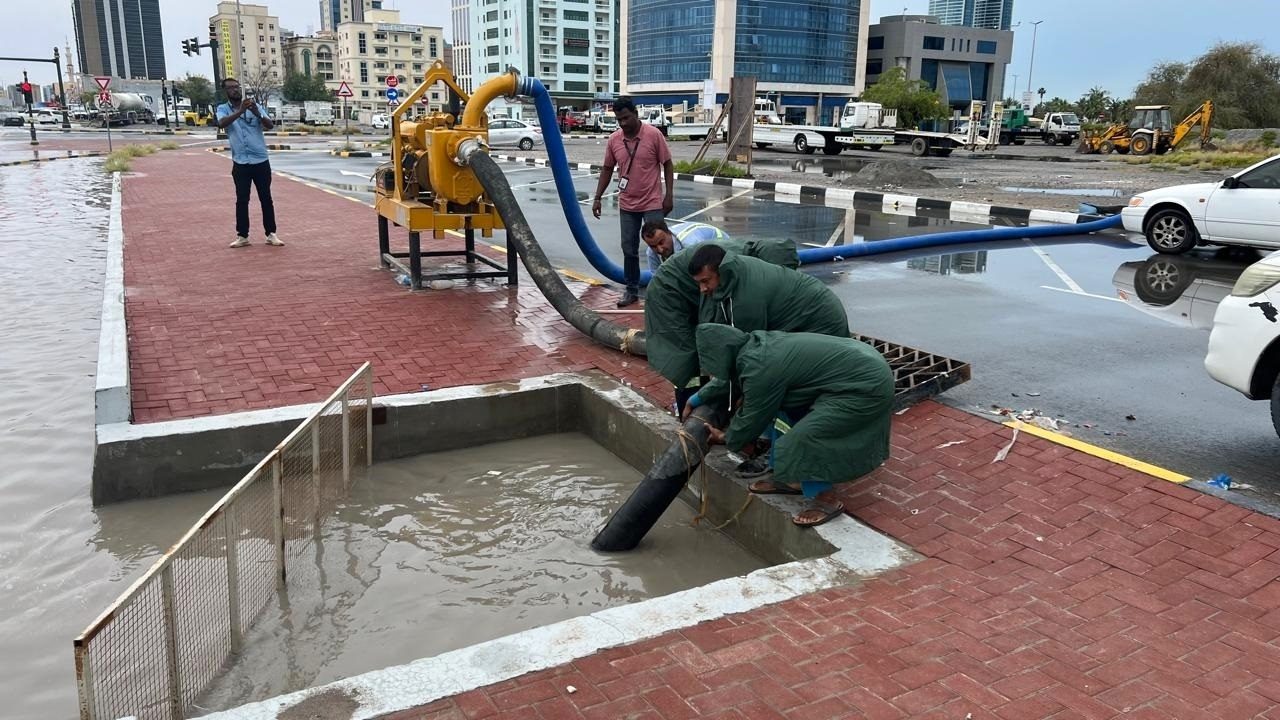 دبي تتجاوووز