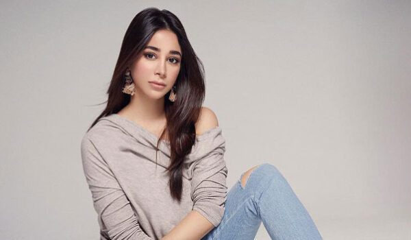 أسيل عمران تُحمّس جمهورها لـمسلسل لام شمسية