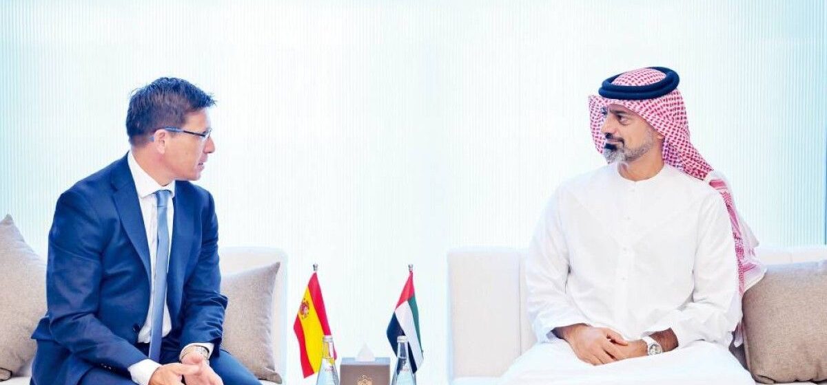 ولي عهد عجمان يبحث مع سفير إسبانيا العلاقات الثنائية