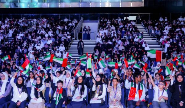 أبطال تحدي القراءة العربي في الإمارات.. نماذج تحتذى في الإبداع وشغف المعرفة
