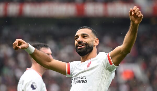 كاسيميرو يرشح محمد صلاح للفوز بالكرة الذهبية