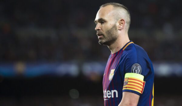 إنييستا يواجه تهماً بالاحتيال.. القصة كاملة