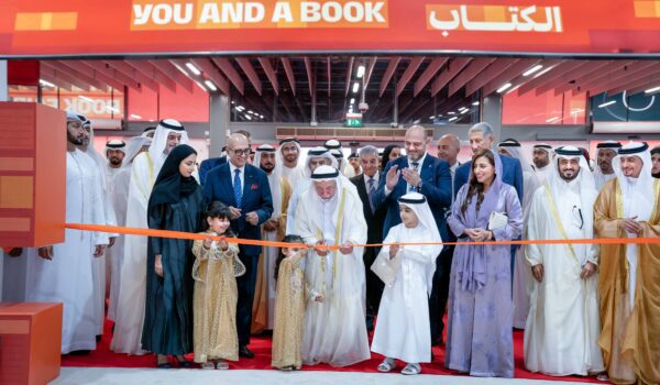 حاكم الشارقة يفتتح الدورة الـ 44 من معرض الشارقة الدولي للكتاب