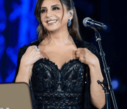 أنغام تستعيد سحر الطرب على مدرّج خورفكان في حفل كامل العدد