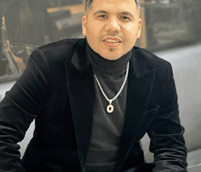 عمر كمال يطرح أولى أغنيات ألبومه الجديد رهان كسبان