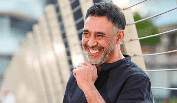 عمرو مصطفى يشرح كيفية توظيف الـذكاء الإصطناعي في صناعة الأغاني