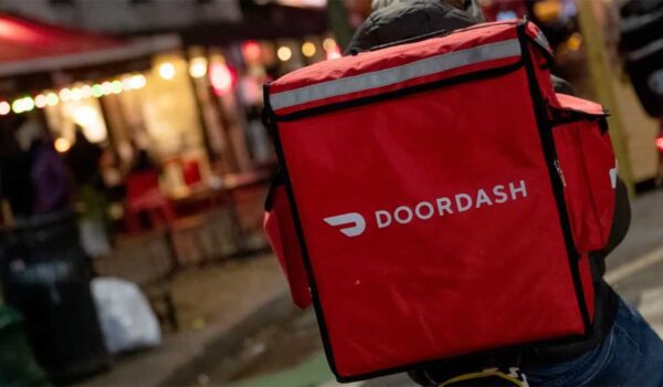 دور داش تطلق خدمة التسوق عبر تشات جي بي تي