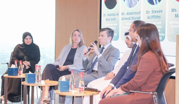 مجموعة عمل الإمارات للبيئة تستضيف حوارًا رائدًا حول الابتكار المناخي