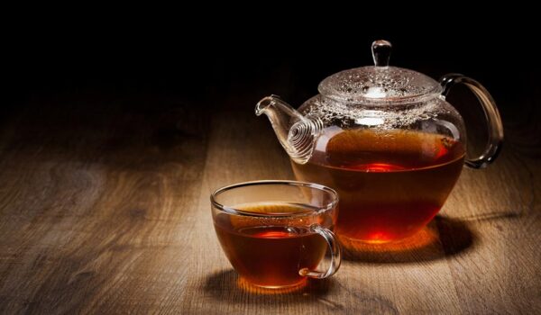  الشاي والكاكاو يقللان مشكلات صحية يسببها الجلوس لساعات طويلة