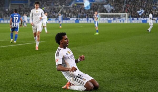 ريال مدريد يفوز بشق الأنفس على ألافيس