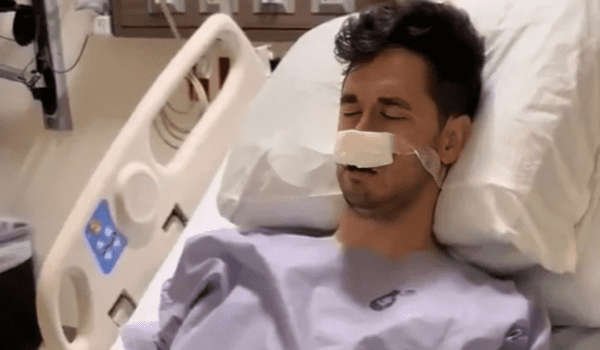 يستيقظ من التخدير ليتحدث لغة لم ينطق بها قط