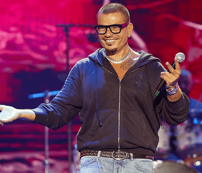 عمرو دياب يحقق إنجازاً غير مسبوق على أنغامي