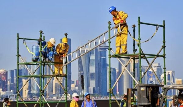 للعام الـ 22 على التوالي.. الإمارات تعلن بدء حظر العمل وقت الظهيرة من 15 يونيو حتى 15 سبتمبر