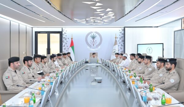 شرطة الشارقة تُعزّز جاهزيتها بخطة مرورية ومجتمعية وإعلامية متكاملة لاستقبال العام الدراسي الجديد 2026-2027